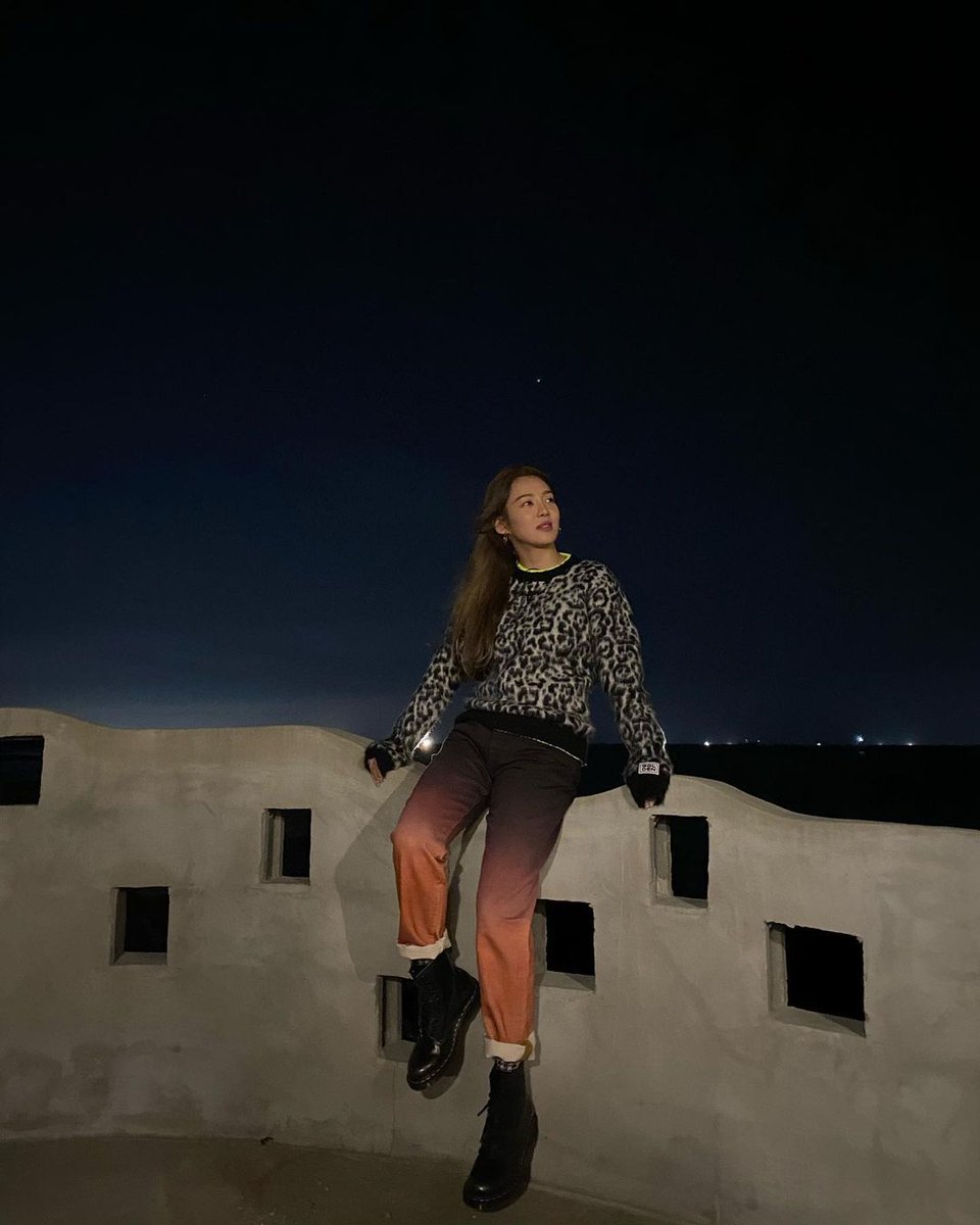 BJRambos's tweet photo. [210213 INSTAGRAM] hyoyeon_x_x

I Love JEJU
.
.
#탐라효 는 IGTV에 계속해서 업로드됩니당👀
 https://t.co/07Q1MBegRO #SNSD #GirlsGeneration https://t.co/76b35PrLmz
