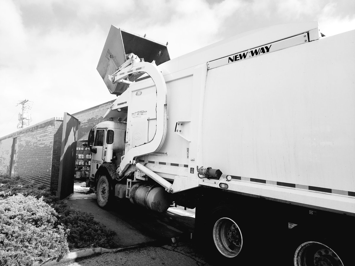CoS_Sanitation's tweet photo. We had a long but safe and productive day.  Thanks to our  employees for going above and beyond.  We appreciate the citizens and businesses for being patient with us. To be continued tomorrow. https://t.co/vL7Ah3CgLr
