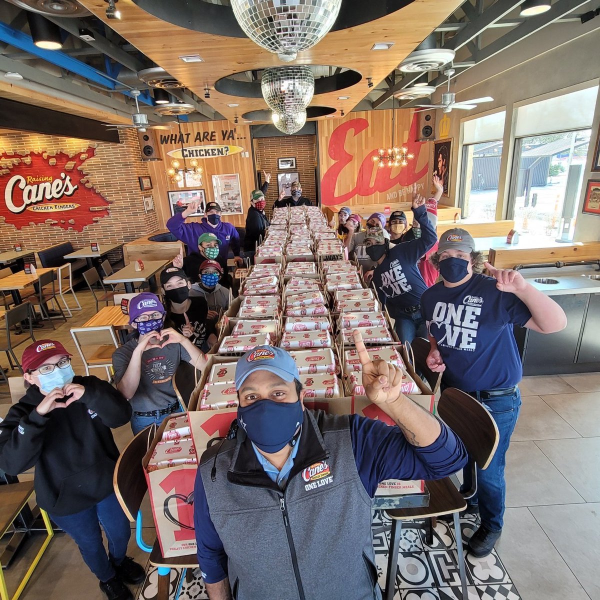 TexasLSP's tweet photo. Thanks @CoachSark and @LorealSarkisian who purchased and donated 500 meals from our friends at @Raising_Canes for the Austin/Travis Co Emergency Ops team, and were distributed to those in need today! #AllGasNoBrakes #Hookem #ONELOVE 🤘🧡 https://t.co/HUSwQDCL5O