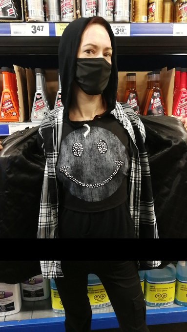 I just want everyone to know how wonderful my sister, Maeghen, is. 💚 She's been an amazing encouragement<a href="/tag/depression"class="tags"><span>#depression</span></a><a href="/tag/anxiety"class="tags"><span>#anxiety</span></a><a href="/tag/mentalhealthawareness"class="tags"><span>#mentalhealthawareness</span></a><a href="/tag/bipolar"class="tags"><span>#bipolar</span></a>