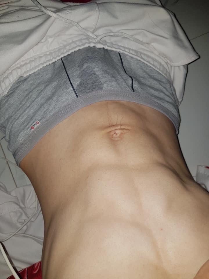 paravy7's tweet image. ស្វិតហើយខ្មៅចឹង អាចបានអត់