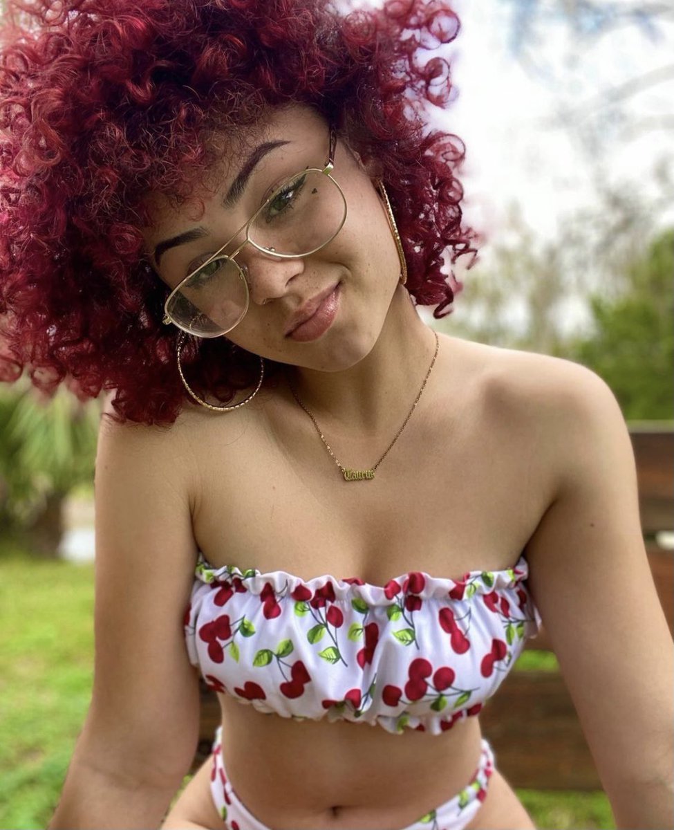 dabuttlover69's tweet photo. Wild Cherries #datenight #assoftheday #sexygirl #nextdoorfine #curlycutie #BlackGirlsRock #girlnextdoor #BlackHistoryMonth #BlackGirlMagic #ebonyass #thick #thicc #thickology #thickologist #onlythick #redhead #redheadlover #FridayVibes #FridayFeeling #FridayNight #fridaymood #hot https://t.co/jqjrKVOCLO