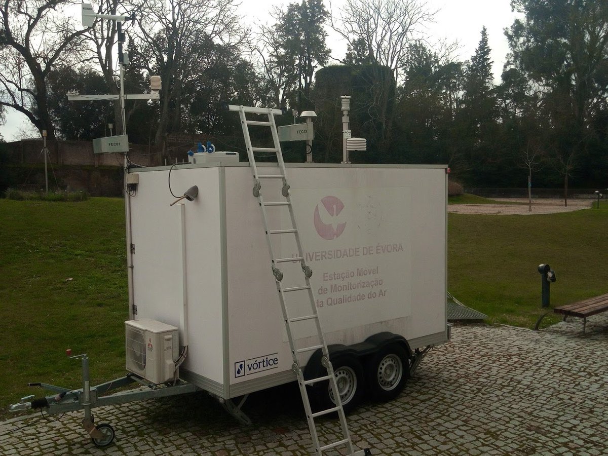 jeslozrog's tweet photo. Electronic systems for Air Quality Monitoning developed at @eii_uex @infouex in the framework of @NanoSenAQM @Sudoe5 installed in @UEvora https://t.co/auIPSiOOon