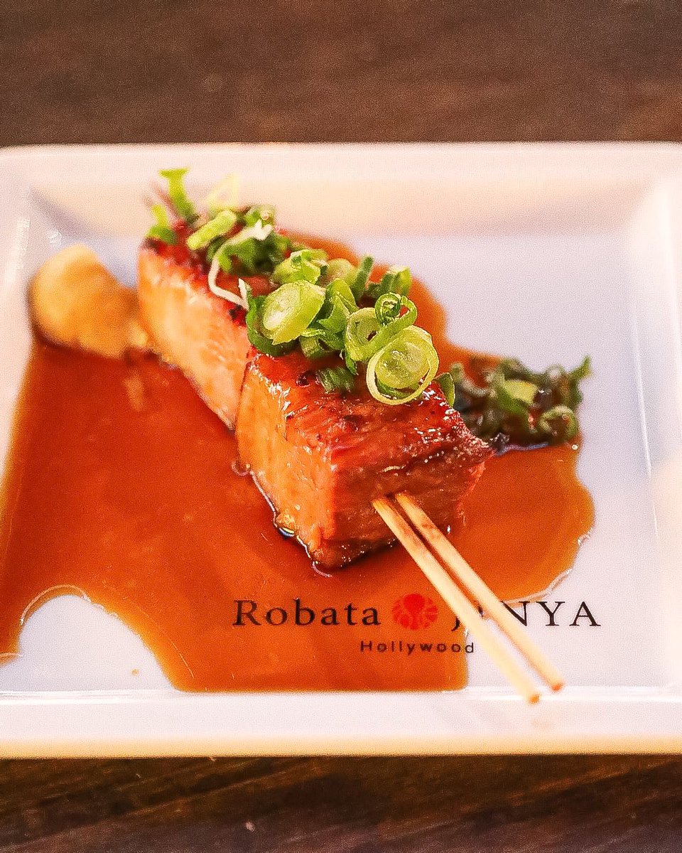 Thank goodness it’s HAPPY HOUR 🙌🍢🍣 Getting a head start on the weekend with some skewers, sake and sushi from <a href="/robatajinya/">Robata JINYA</a> in Hollywood! Love that their #happyhour goes every day from 2pm- 6pm! How freaking fantastic is that?!
