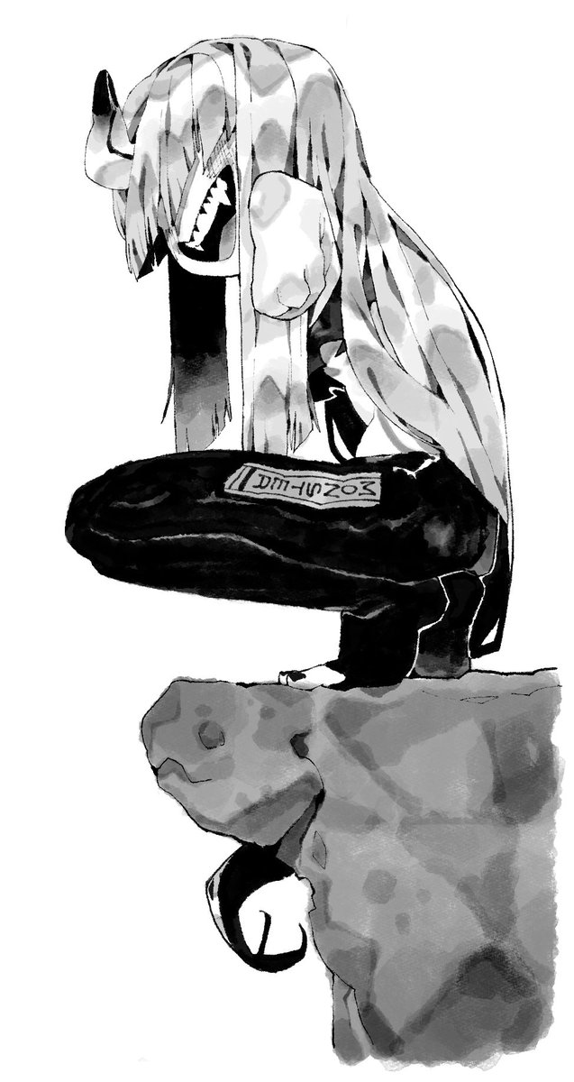 OC Serol.
사고로 두 팔과 눈을 잃었다. 