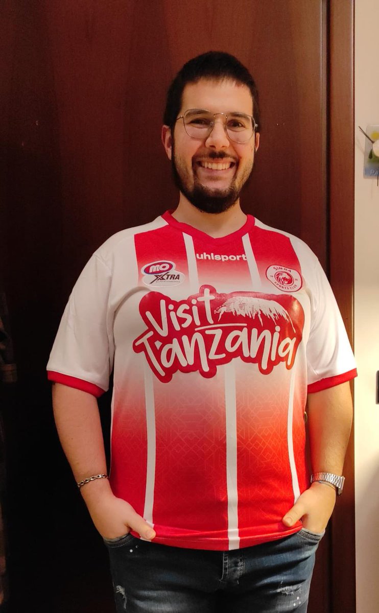 SimbaSC_EN's tweet photo. Our fan from Italy, Vincenzo ๐ฆ #SimbaGoingGlobal #NguvuMoja https://t.co/qO8F5CBToL