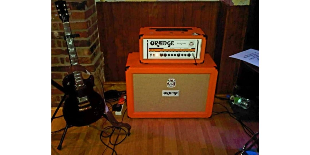 Silverf0xguitar's tweet photo. Back in 2012 when I had an @OrangeAmps 2x12 closed back and gigs were possible. Oh, how we all miss gigs.
#ppc212
@GibsonGuitarUK
#keepitpositive #keepitpedals #whatplanetareyouon #fxpedalplanet
#electricguitar #rhythmguitar #leadguitar #guitarheaven #guitarporn https://t.co/sYpVW80CVw