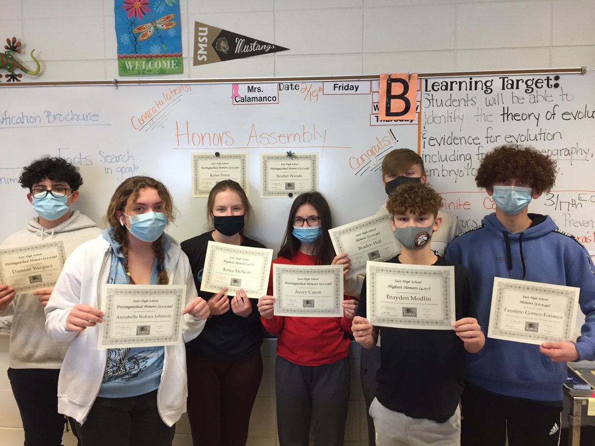 PadomedDeb's tweet photo. GREAT day celebrating our Freshmen today with 3.0 GPA and higher. Congratulations and keep up the great work! #BeGreatEHS https://t.co/JlynVcGMQ1