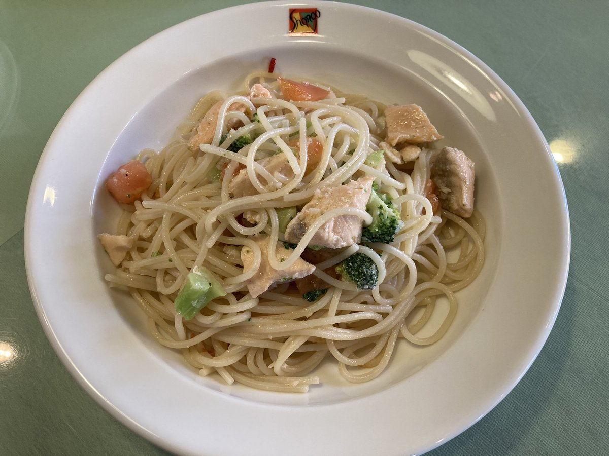 buzz_no4's tweet photo. GUNMAのMY聖地・シャンゴ 2月の月替りパスタは「鮭とブロッコリーのペペロンチーノ」!安定の美味!
+100円で2倍に!
他サラダ、パンorライス、メイン、デザート&ドリンク付いて1,480円(税抜き)はマジ神!!
#シャンゴ
#BUZZPHONICGUNMAPROJECT https://t.co/4peRTnJLVB