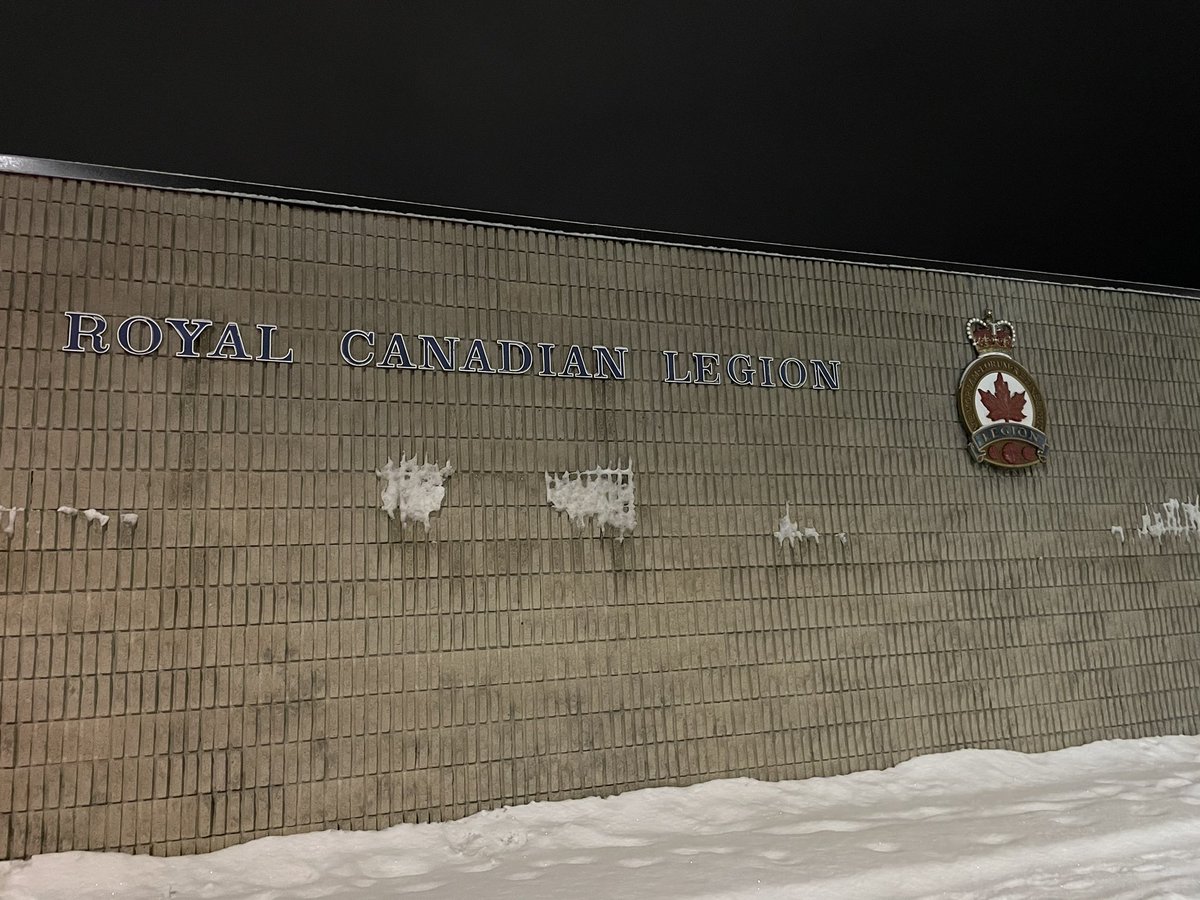 DRPSCEDiv's tweet photo. Checking for suspicious activity @RoyalCdnLegion in @oshawacity...All in order. #CommunitySafety #DRPS_Tweets https://t.co/0vIHOolqCV