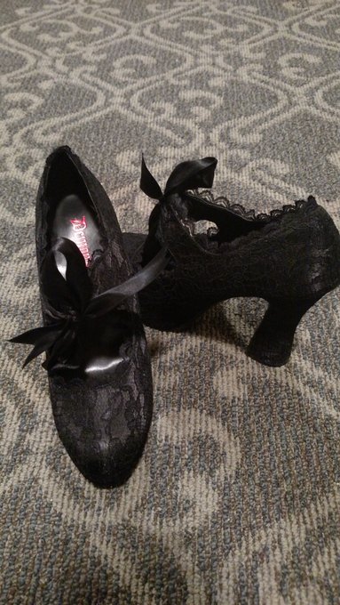 Loving and living my lace filled dreams💜👠 where is my next sub that knows they should step up to fund<a href="/tag/worship"class="tags"><span>#worship</span></a><a href="/tag/findoms"class="tags"><span>#findoms</span></a><a href="/tag/niteflirt"class="tags"><span>#niteflirt</span></a>