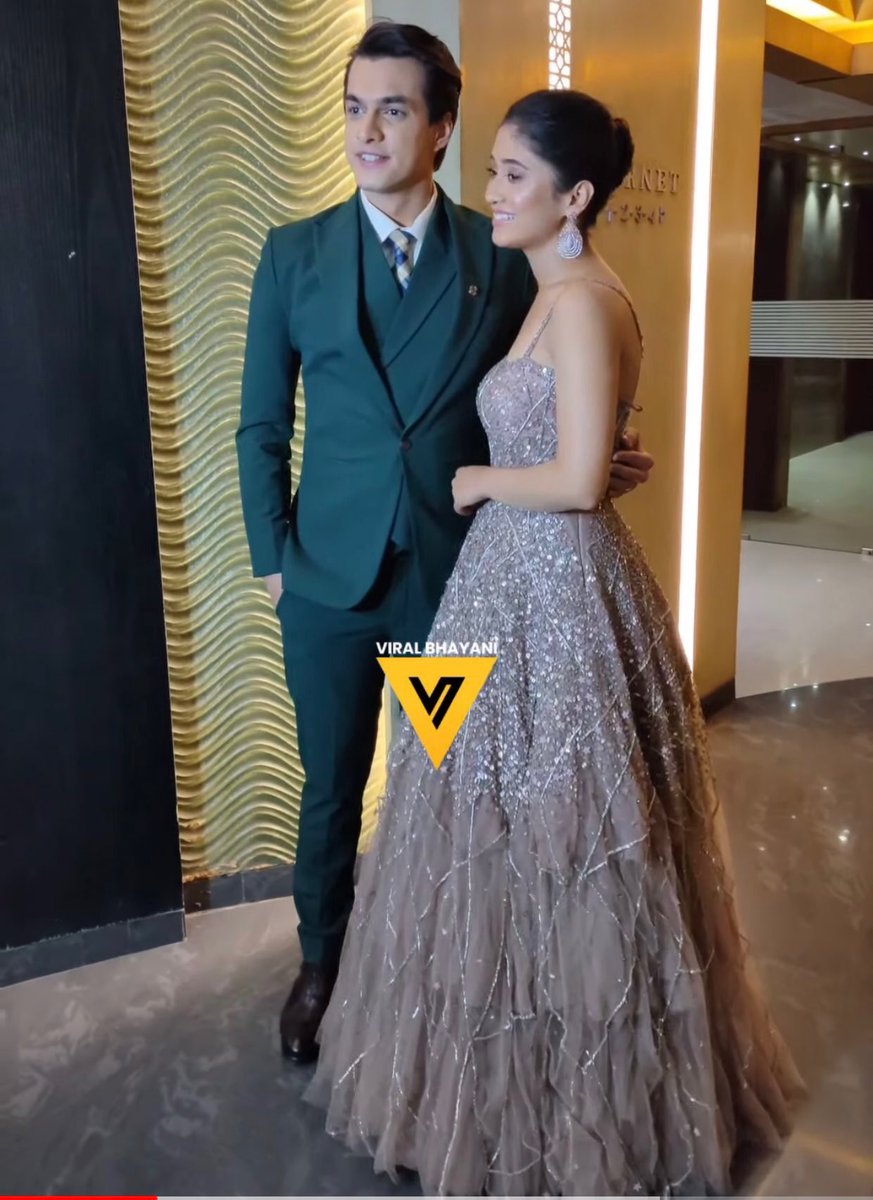 SimranS51082908's tweet photo. I never want to stop 
Making memories with you...♥️🧿
#shivin #4yearsofloveandfrandship https://t.co/uNtsa5vqat