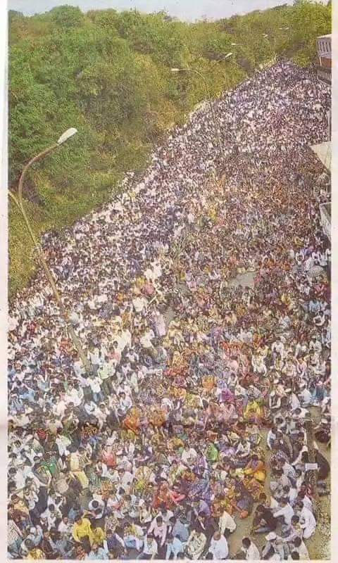 birappa77reve's tweet photo. या वेळेस नागपूर पेक्षा खुप मोठं आंदोलन मुंबईत होणार आहे आता न्याय व मागण्या मान्य झाल्या शिवाय  मुंबई सोडणार नाहीत 27000 हजार #संगणकपरिचालक @DGPMaharashtra @PoliceMumbai100 @AnilDeshmukhNCP @zee24taasnews @abpmajhatv @MiLOKMAT @LoksattaLive https://t.co/kaPwftKPrf https://t.co/SERxkL3Vrb