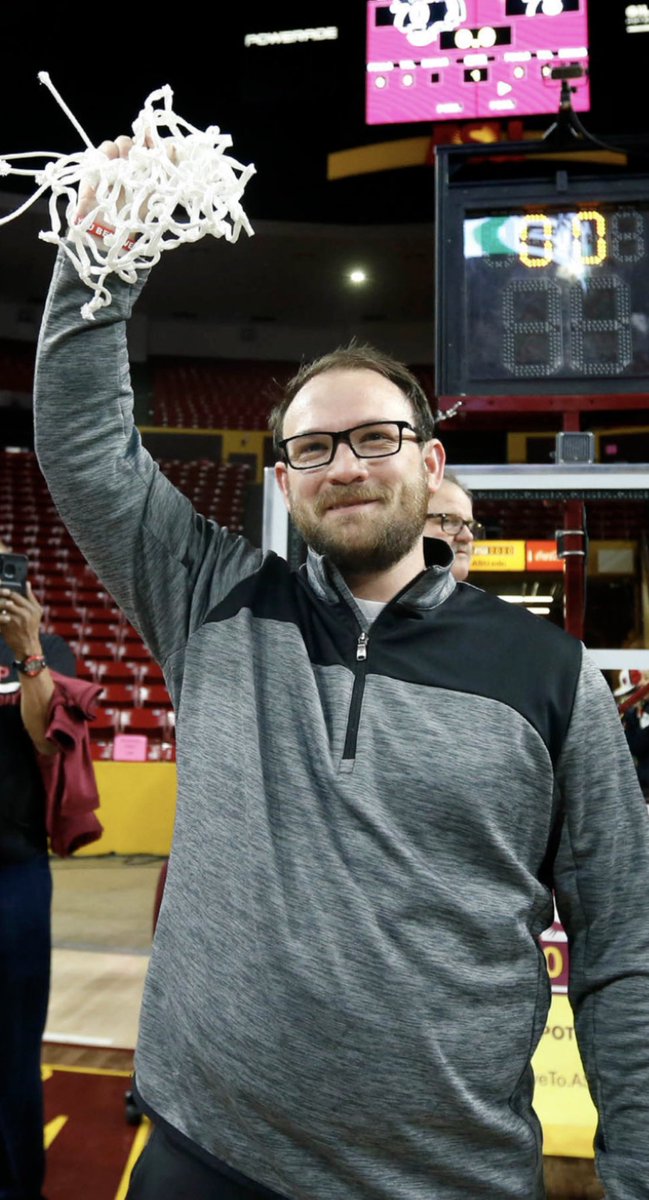 IronwoodSports's tweet photo. Congratulations Coach Jordan Augustine! Win #100 tonight against Shadow Ridge. The Ironwood family thanks you for your hard work and dedication to the of our Eagle nation #Family #Dedicated #💯 #EaglePride https://t.co/tyXAKVhq5v