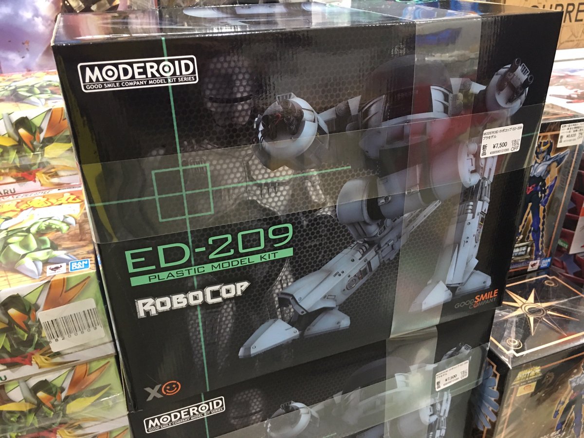 O Xrhsths あみあみ秋葉原店 Sto Twitter 秋葉原ラジオ会館店 グッドスマイルカンパニー様の Moderoid ロボコップ Ed 9 プラモデル が入荷しました 銃を捨てろ 秒猶予を与える Moderoid ロボコップ プラモデル T Co Xsay1uf6yi Twitter