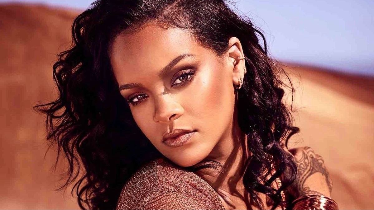 Pop Crave (@PopCrave) on Twitter photo 2021-02-20 05:00:03 In honor of @Rihanna’s 33rd birthday, tell us your favorite song by the icon! 💿 In honor of @Rihanna’s 33rd birthday, tell us your favorite song by the icon! 💿