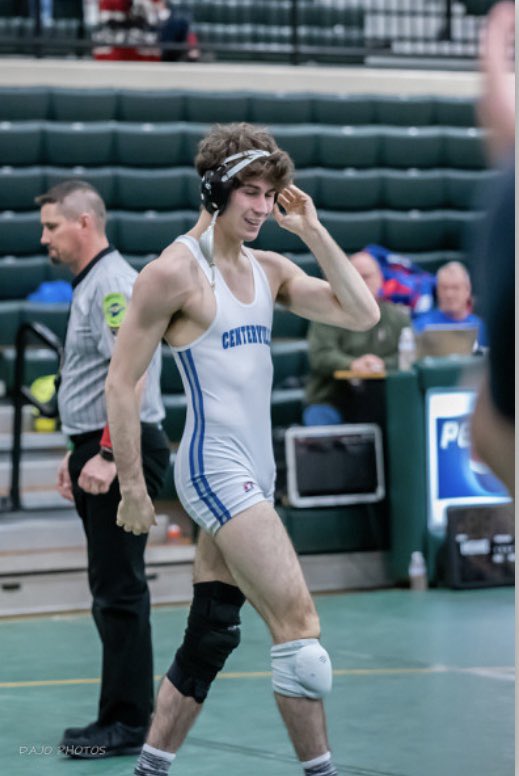 phillips_009's tweet photo. Forever a Bulldog. @CHSBdogWrestlin @bulldogs_c https://t.co/OIQI385IWT