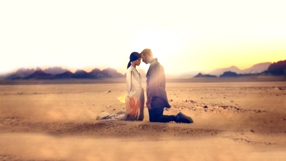 Coldplay princess. Coldplay princess. принцесса рианна эон. Princess of china coldplay. чина андрэ.