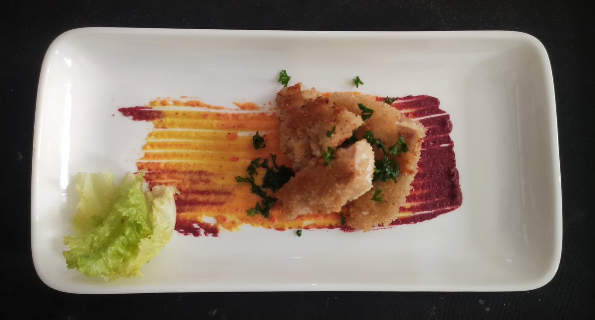 carvingmaster05's tweet photo. Today's special...... 🐟🥬

🔸Poisson à l'Orly
🔸Poisson Colbert
🔸Grille Poisson
🔸Waldrof Salad
With colourful coulis ❤️🧡💛🤎🤍💚
#carvingmaster05 
#fish #crusted #salad #colourful #carvinglove #foodporn #carvingartist #foodart #cheflife #chefs #foodphotography #michelinstar https://t.co/Q0lqmuEISU