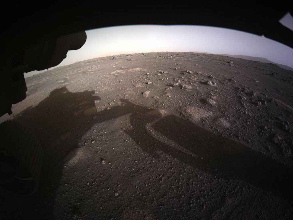 Perseverance sur Mars : découvrez les premières photos époustouflantes en couleur numerama.com/sciences/69034…