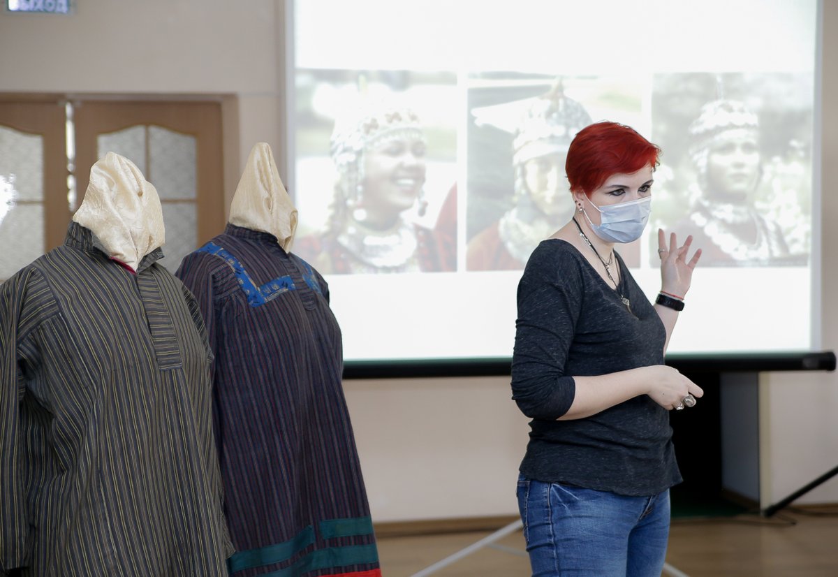 19 февраля сотрудники МУК «МВЦ» помогли учащимся 4 «А» класса школы №230 разобраться в сложном, но интересном мире чувашского костюма: mukmvc.ru/chuvashskiy-na…