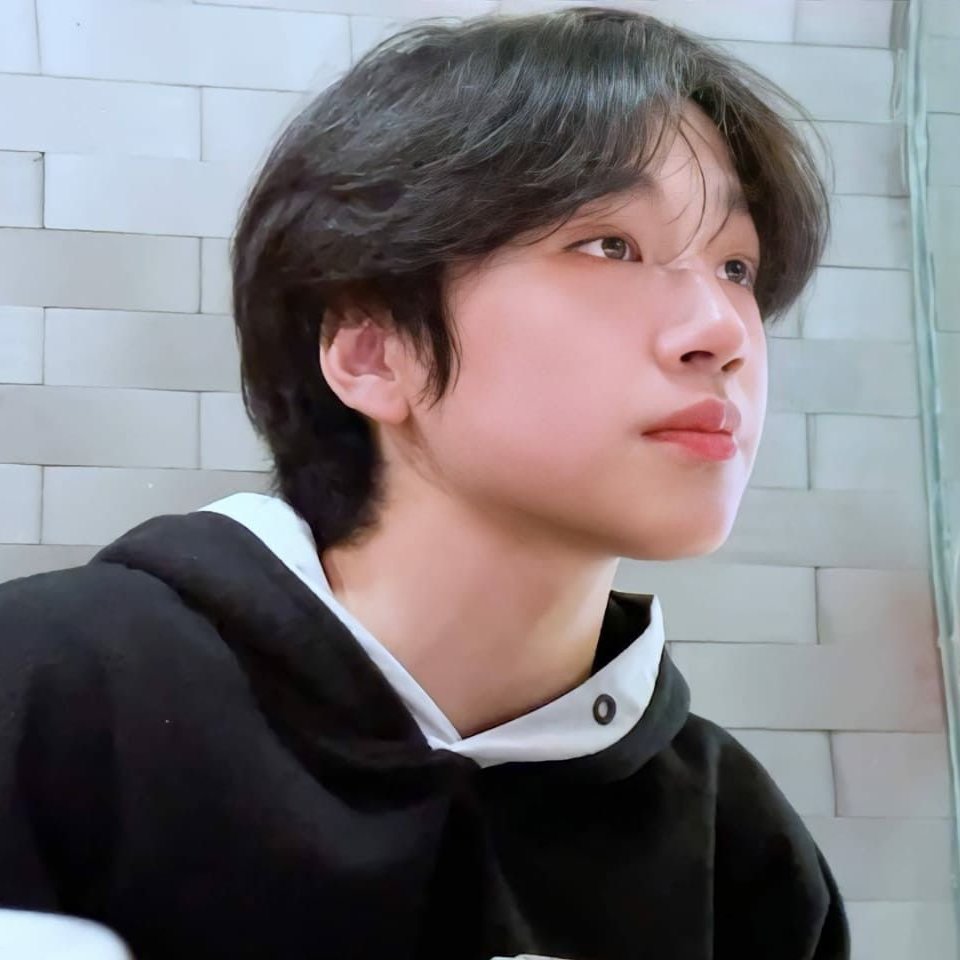 𝐫𝐚𝐤𝐚 tweet media