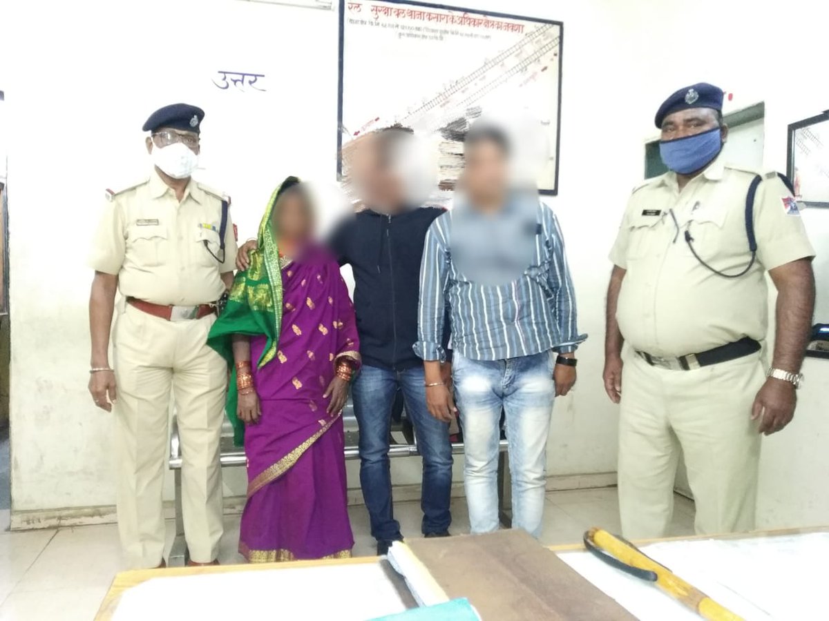 sketan68's tweet photo. @rpfcr @arunkumar783 
Good work by IPF Kasara and team
  A old age women got  united with her family with the help of Rpf kasara post staff Ganesh 
Taru..
Excellent humanitarian work 
A special thanks to PCSC CR..CSC CR..SR DSC MUMBAI AND TEAM 

Ketanbhai shah 
Mrmber ZRUCC https://t.co/r6UfZHZzZO