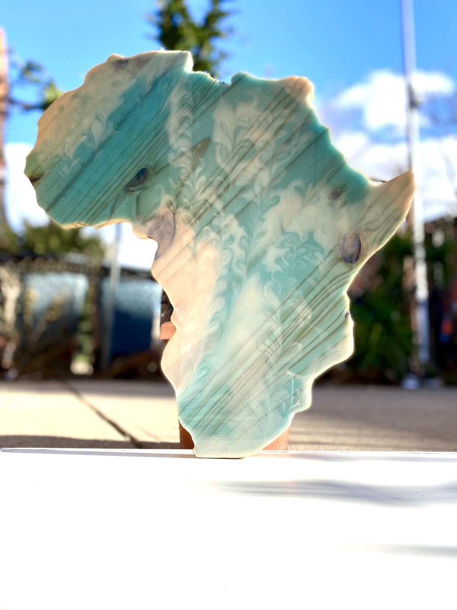 LoveelyWorld's tweet photo. @Kehlani It would be an absolute honor!!!
I make quality custom handmade wooden and resin art for personal homes and business spaces. Most of my work can be found on IG @LoveelyWoodArt 😊 https://t.co/YmVJwc0KDz