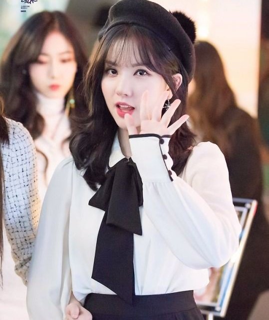 Elsya_ssaa's tweet photo. Cari mutualan yang banyakkk...
I'm Rara, newbie rptwt
Mutualan rt/like
Fambst DM aj

#roleplayerindonesia #roleplayerkpop #roleplayerindo #roleplaykpop #RoleplayIndonesia https://t.co/ElGnCcwowL