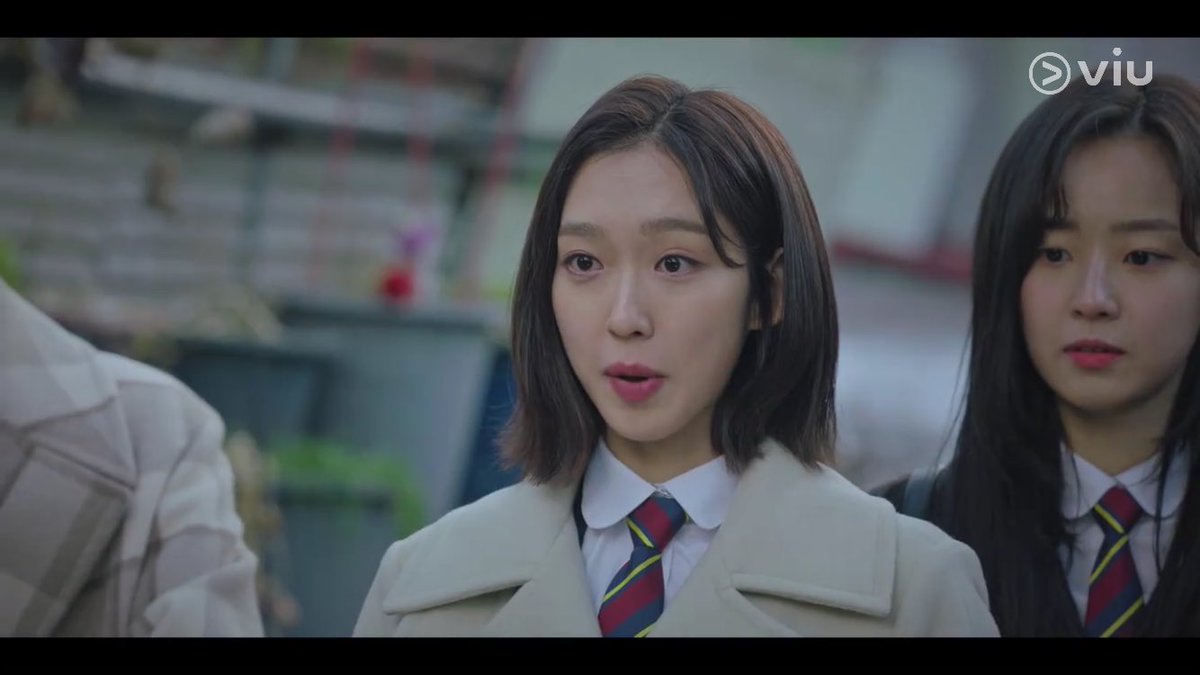 iconickdramas's tweet photo. No thoughts head full of Joo Seok Kyung 🤩 SHE IS THE MOMENT?!?!?! #Penthouse2 #Penthouse2EP1 https://t.co/gajzerW6ec