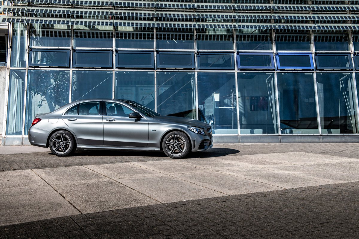 C-Serisi Sedan; her santiminde ışıkla dans ediyor 😎⭐

#mercedesbenz #mercedesbenztürkiye #thebestornothing #cserisi #csedan #cumartesi #haftasonu #saturday #weekend #cars #luxurycars #luxurylifestyle #bostancı #kadıköy #bağdatcaddesi #ataşehir #star #anadoluyakası #lüksaraç