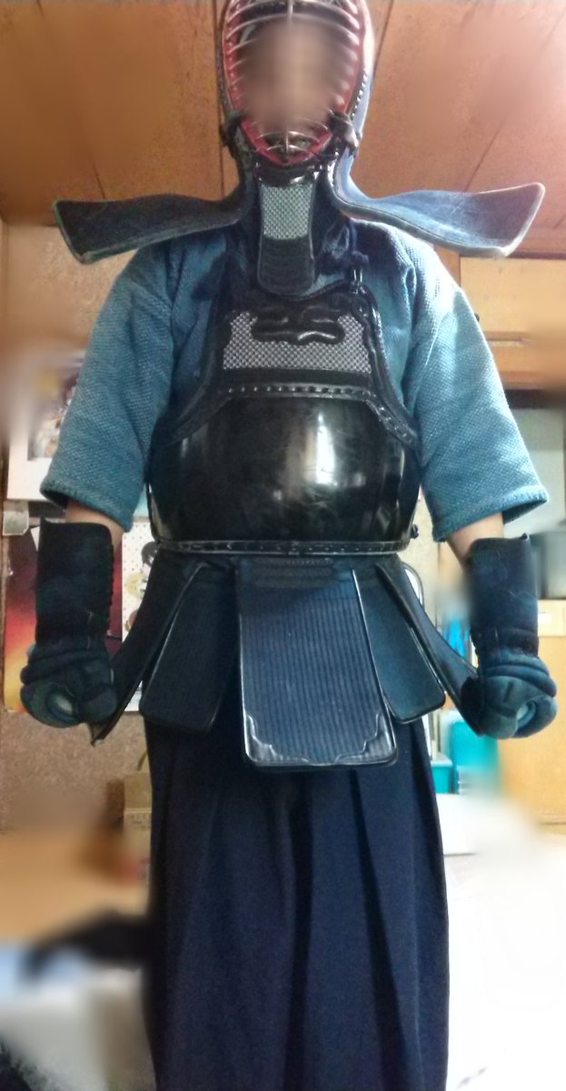けんぼう1951 防具 に身体を拘束され 打たれる痛みや汗くささにひたすら耐えるしかない剣道は本当にエロい リバ剣時代に使い込んだ防具は宝物 たまにフル装備して興奮して中に出してる けんぼう1951 防具 に身体を拘束され 打たれる痛みや汗くささにひたすら耐えるしかない剣道は本当にエロい リバ剣時代に使い込んだ防具は宝物 たまにフル装備して興奮して中に出してる