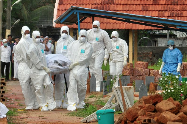 DailyMirror's tweet photo. Fears brain-swelling Nipah virus with huge death rate 'may be next pandemic' https://t.co/8WDOMHxtBI https://t.co/A8MfxDidAM