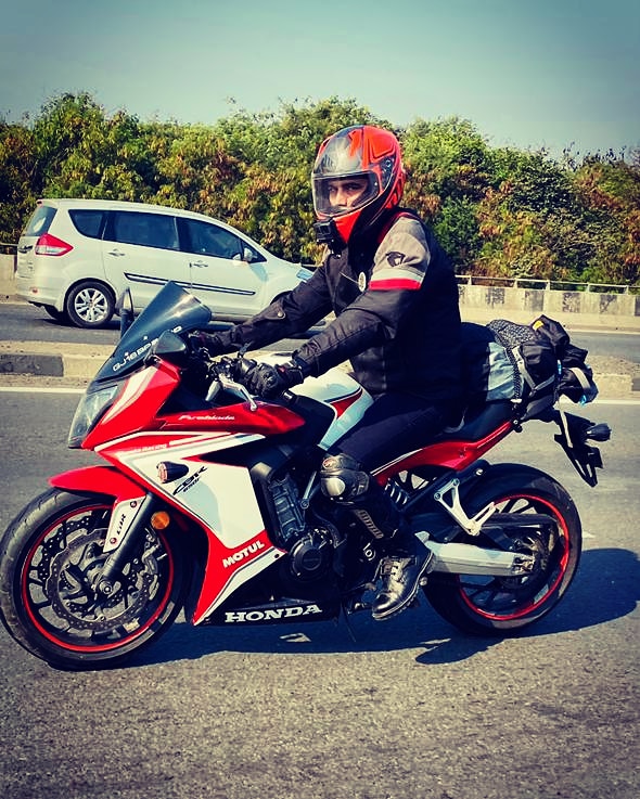 BabaRiding's tweet image. Sometimes it Takes a Whole Tank of Fuel Before You Can Think Straight.....

@karansin_nakum 

@hondaukmotorcycles @honda @hrc_motogp @hondacbr650findia @hondamotorrad_de @HondaCarIndia @MTMIndia @RynoxGears @MRF_Racing