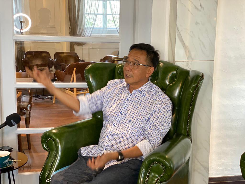 ybkarimhamzah's tweet photo. I had great session at the inaugural #Sembang Santai #Sarawak held this morning at #TheRoundTower #Kuching Big thanks to #SarawakEdition for the invite & looking forward to having similar event in near future @JapenSarawak @UKASSarawak @tvstvmy @rtm_swk @sukansarawak @BernamaTV https://t.co/KRwOZJs00b