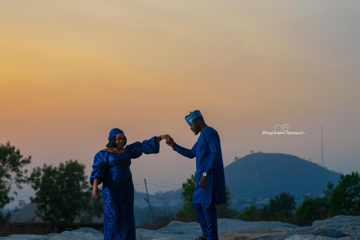 EbryhheemXpress's tweet photo. I shot these pictures
Pre-wedding pictures
Please kindly help me retweet, my clients might be on your TL
Thank youβ€οΈ
#800m #Solid7EP
#EasyWin10Million https://t.co/ai9yE9jnkI
