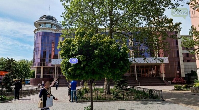 Проспект кирова 36 симферополь. Торговый центр берг. Клуб троя симферополь. Тц берг. Тц симферополь.