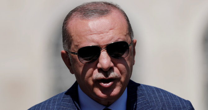 Arab News Japan トルコのレジェップ タイイップ エルドアン 大統領は イラクで13人のトルコ人が死亡したことに対して エルドアン大統領に個人的な責任があると主張した自らの主要ライバル野党を告訴した T Co Cos0wupejp