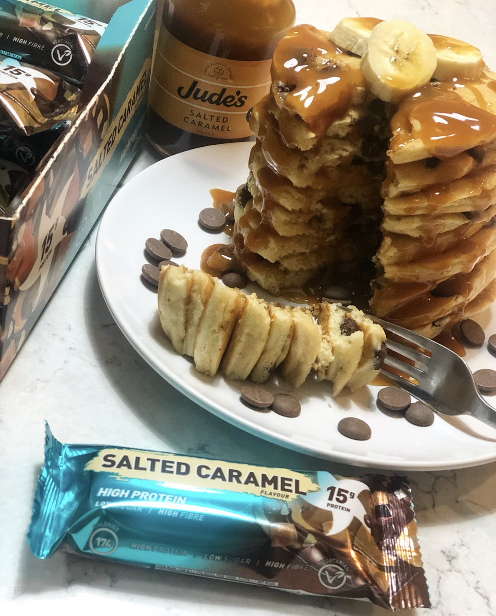 Maximuscle's tweet photo. Still not ready to leave the pancake hype behind? Us neither ๐
This drool-worth salted caramel pancake recipe by Jess is making us want to do pancake day 2.0 this weekend... ๐
#ProteinPancakes #SaltedCaramel #YourMax https://t.co/Pl2iw8lahj