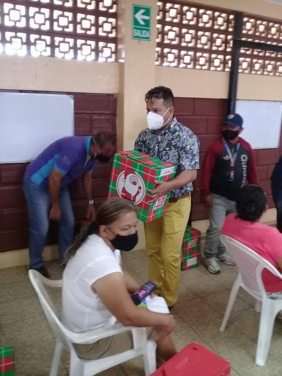 FundacinAnmaro2's tweet photo. DASE Municipio de Guayaquil en coordinación con nuestro Máximo Líder Dr Stalin Chichanda Presidente de la Fundación ANMAROS, realizaron entrega de ayudas técnicas a personas con habilidades Reducisas. @lucy_pico @Milindoposorja @cynthiaviteri @Lcampoverde7 @Kleicer17 @ https://t.co/Dpe8hhZBgB