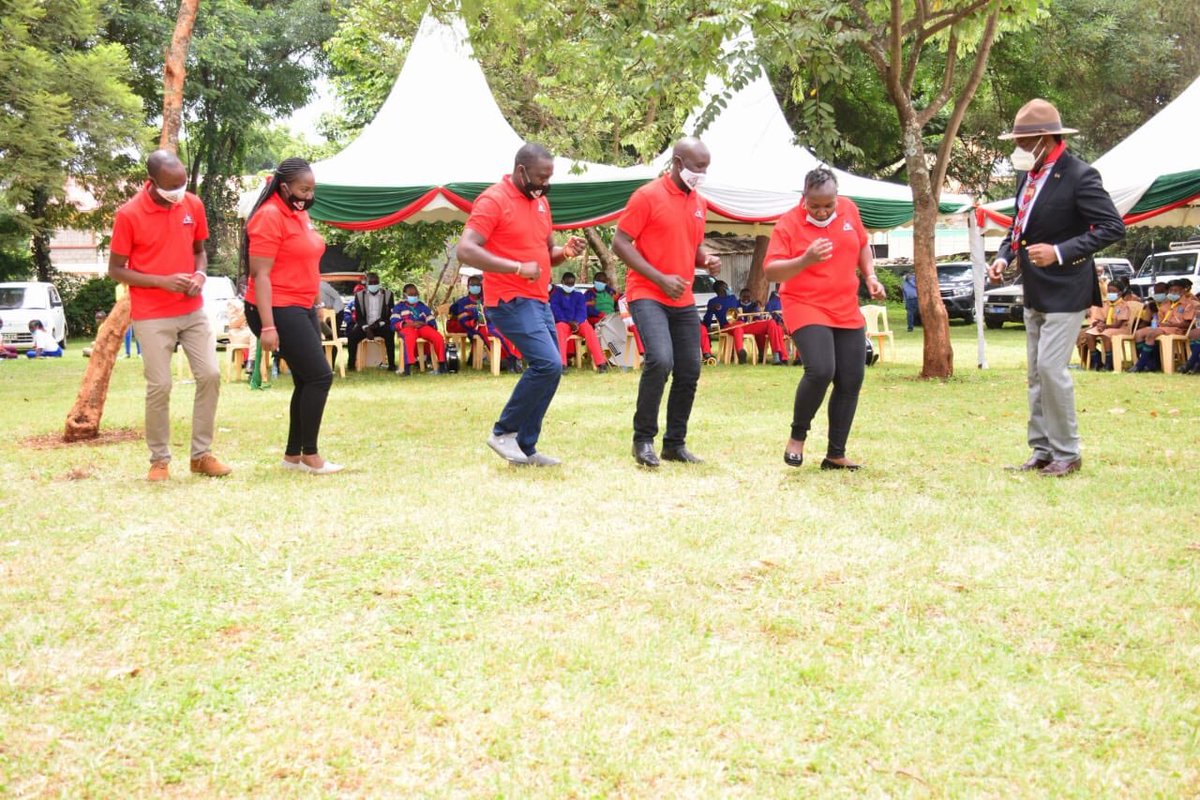 EzekielMutua's tweet photo. Jerusalema Dance Challenge by Team @InfoKfcb at the ongoing #ScoutsFoundersDay celebrations at Baden Powell Memorial Park in Nyeri County. https://t.co/JMBPhTCLnJ