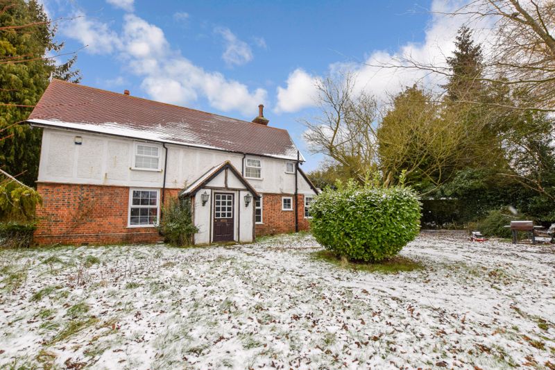 Check out this property we have for sale in Henlow Park...
tinyurl.com/ygv4y774