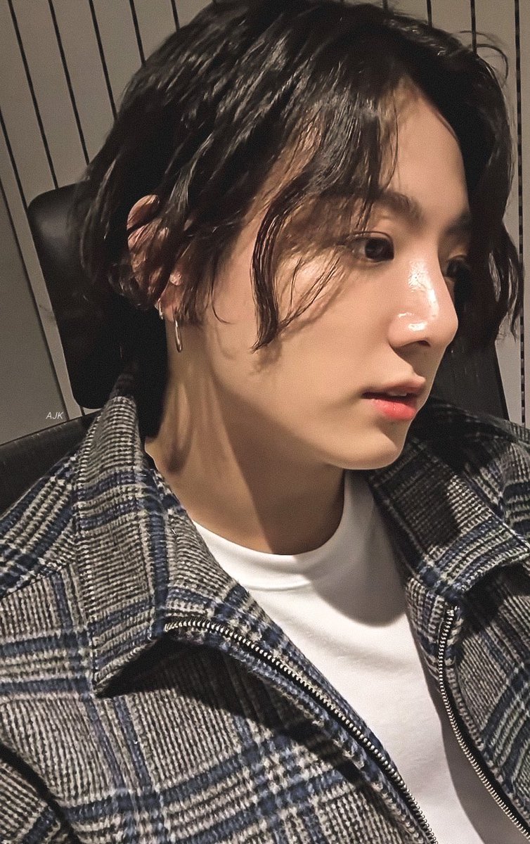 video call with jungkook ♥
