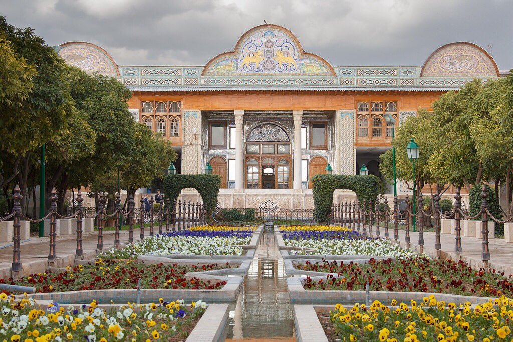Ghavam historic House,  #Shiraz- #Iran. During the second Pahlavi era, the House became the headquarters of Pahlavi University's Asia Institute, directed by American  #Iranologist Arthur Upham Pope. Arthur Pope and his wife Phyllis are buried in  #Isfahan.
