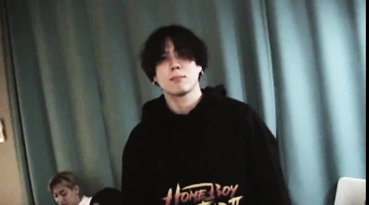 _gg0313's tweet photo. Who isn't streaming Encore? He's watching you so stream it nowwwwwww GOOOOOOO

https://t.co/mOneBd1bGO

@real_Kimyugyeom 
 
#ENCORE
#GOT7IsBack_ENCORE https://t.co/P4JHyg9GcF