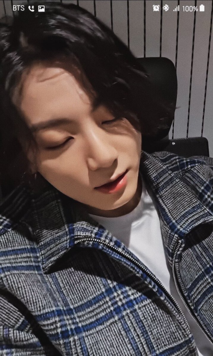filesjk's tweet photo. OUR COMFORT JUNGKOOK ♥ https://t.co/ZTUW9mfbwh