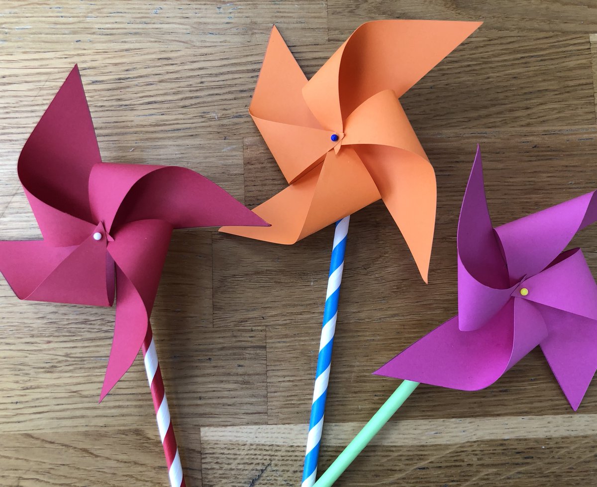 MarshsLibrary's tweet photo. The final paper engineering activity is now on our website. The STEPS Primary School Challenge to make a pinwheel and harness that wind power!
https://t.co/8dMDtsula8
#EngineersWeek2021 #PinwheelPower #HomeSchooling https://t.co/NDU3Cnh1uQ