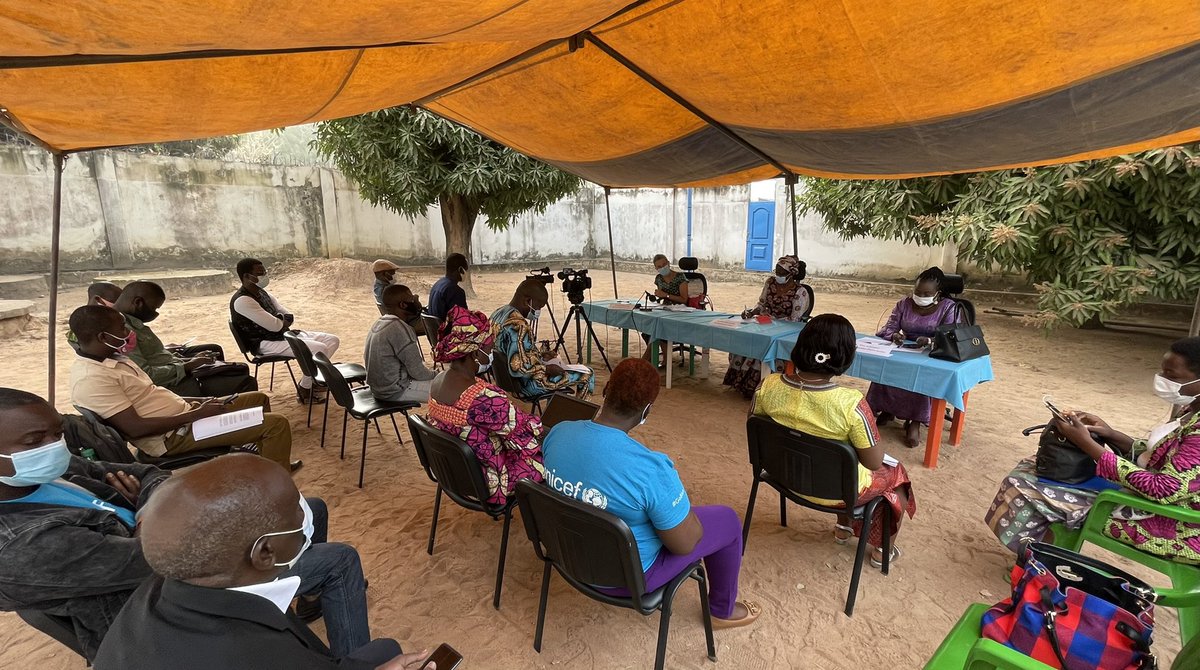 Un plaisir d’échanger avec les journalistes de Parakou sur l’engagement des jeunes, des leaders religieux et des partenaires techniques et financiers pour l’éducation des filles et contre les mariages précoces. Nous avons tous un rôle à jouer pour protéger les droit des enfants!