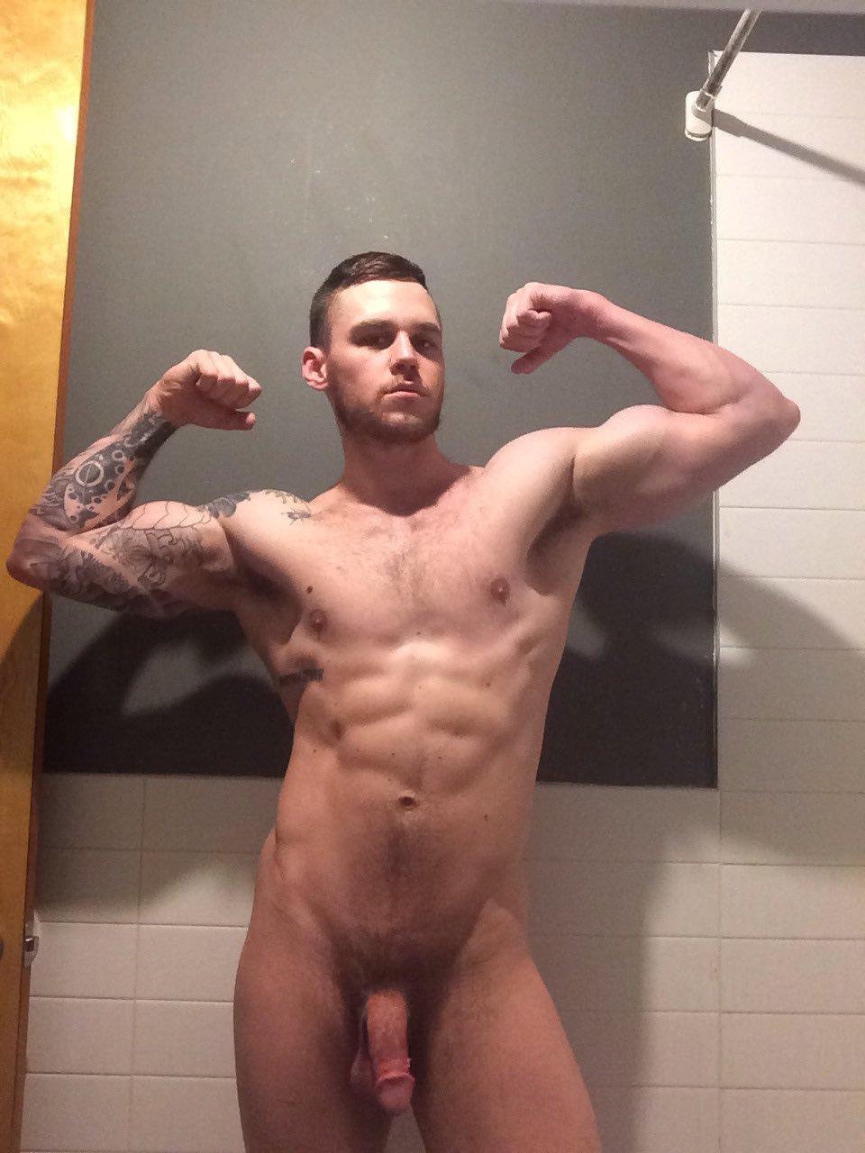 1 pic.twink to twunk 💪 👀 t.cozazKSBorxw. 