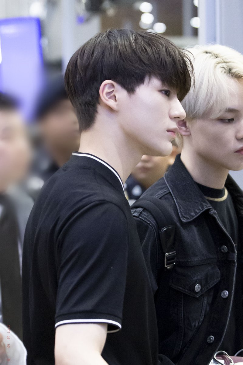 ส่วนนี่หล่อเอาเรื่อง